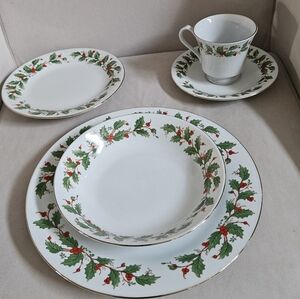 Vintage (1990s) Christmas Noel By China Pearl-5 piece Place Setting.